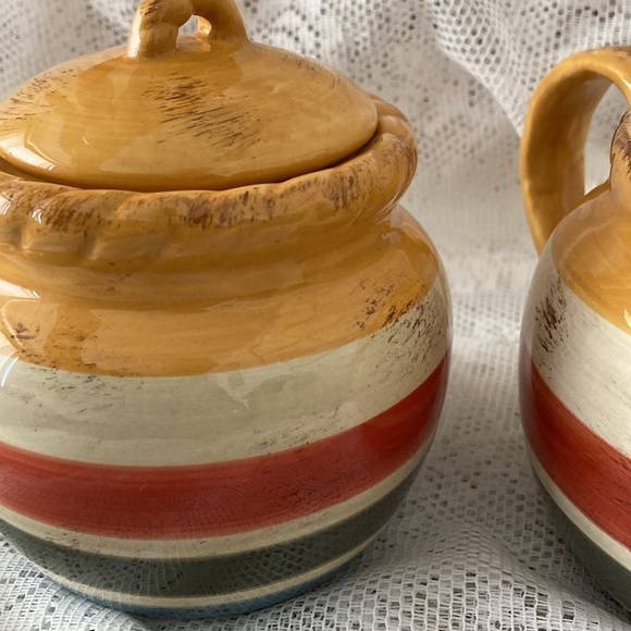 Mexican Styled Cream/Sugar set. By Elica Home Trends hand painted. Mexican Feel - Picture 6 of 9